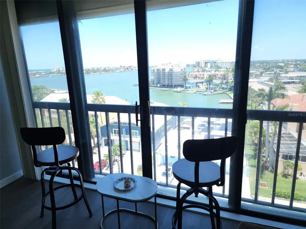 255 Dolphin Point Clearwater FL 33767