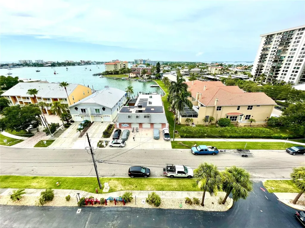 255 Dolphin Point Clearwater FL 33767