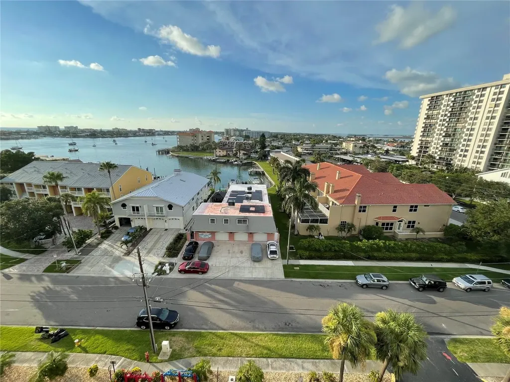 255 Dolphin Point Clearwater FL 33767