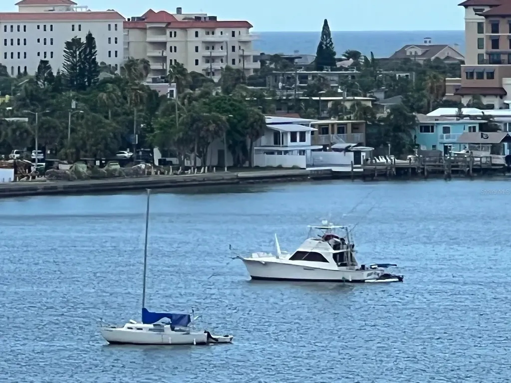 255 Dolphin Point Clearwater FL 33767