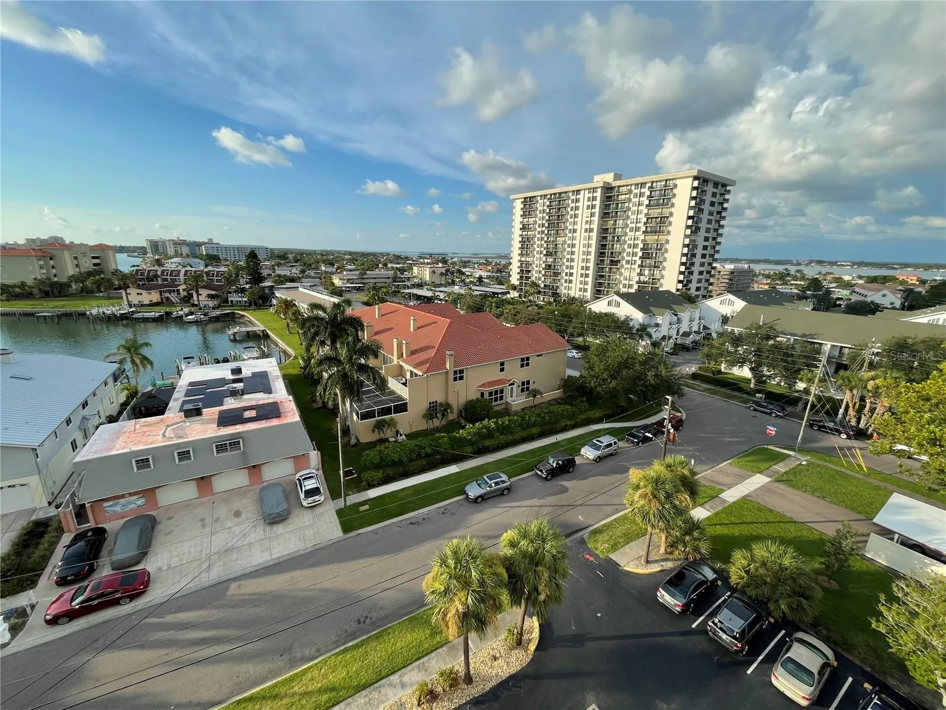 255 Dolphin Point Clearwater FL 33767