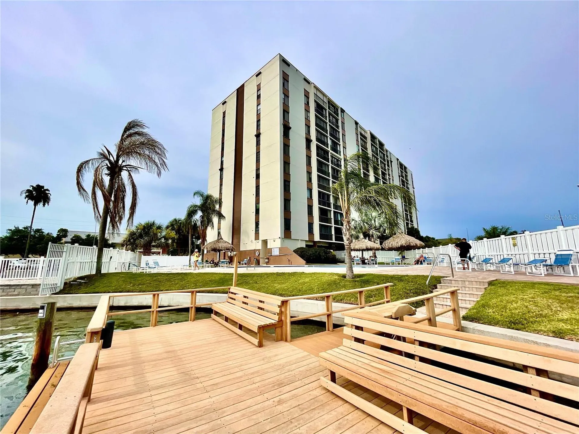 255 Dolphin Point Clearwater FL 33767