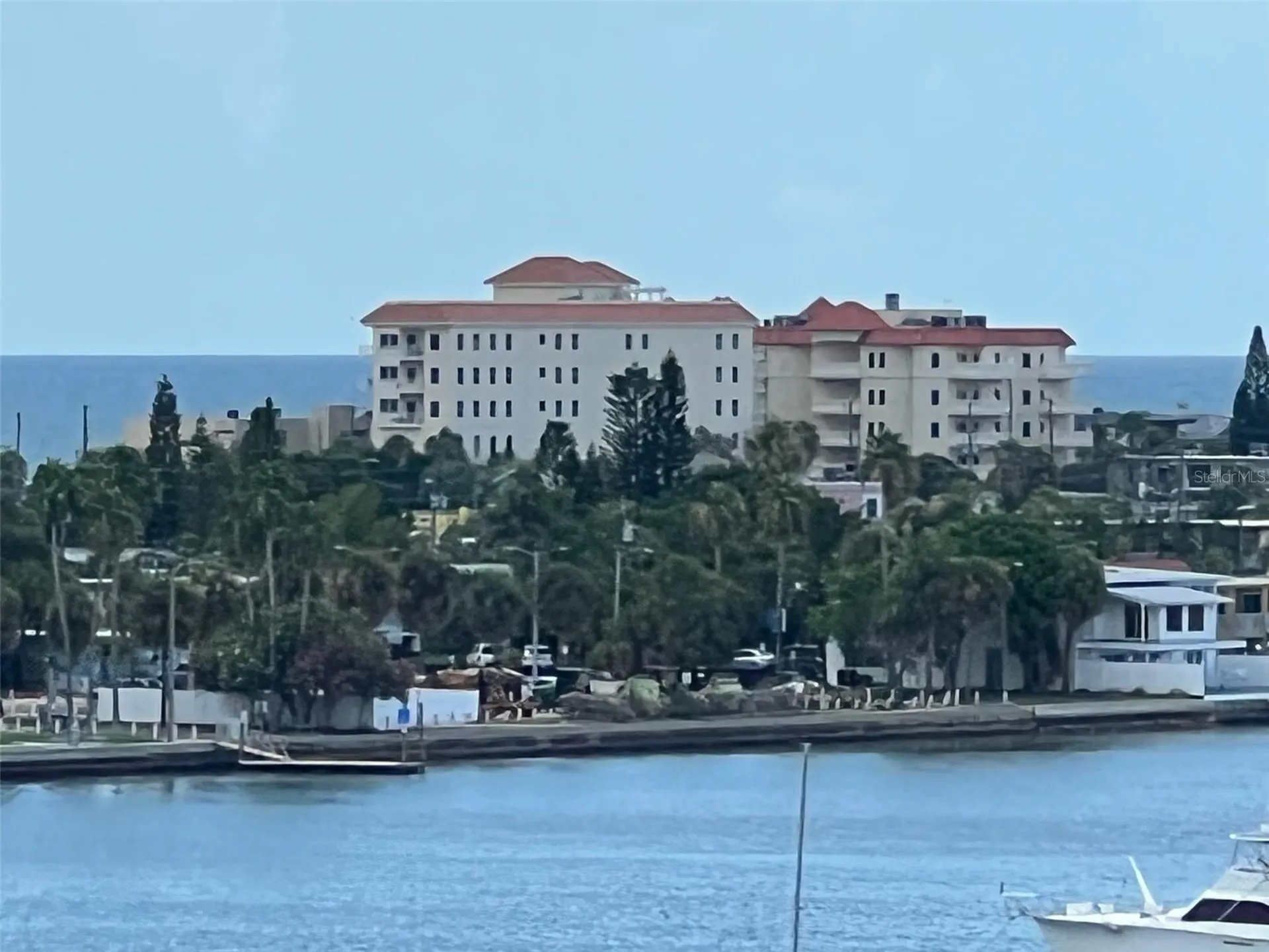 255 Dolphin Point Clearwater FL 33767
