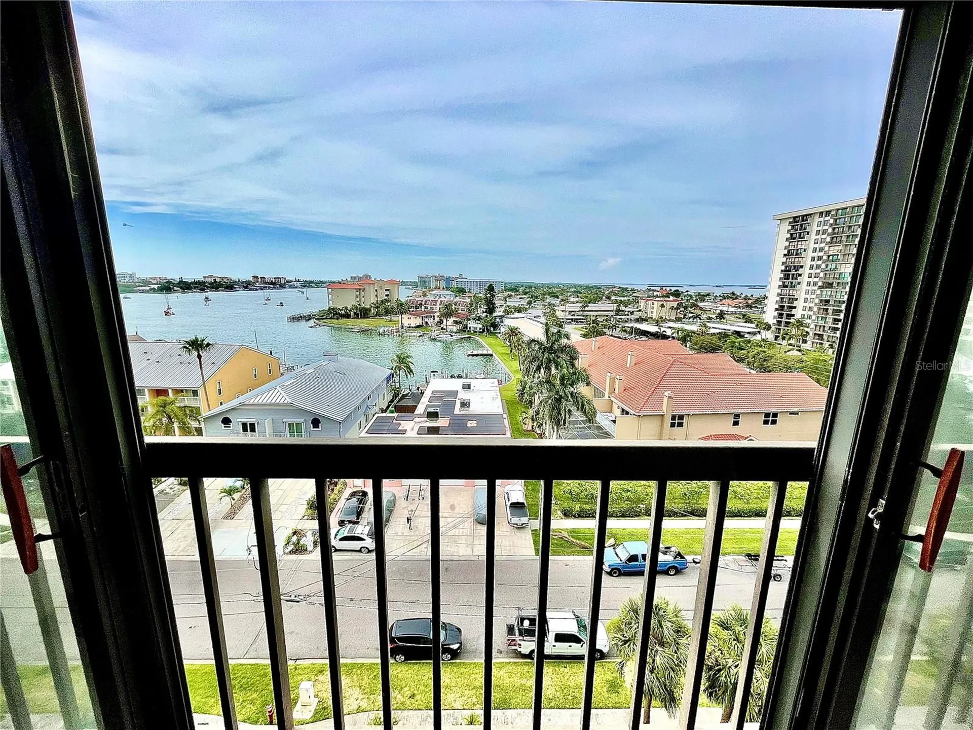 255 Dolphin Point Clearwater FL 33767