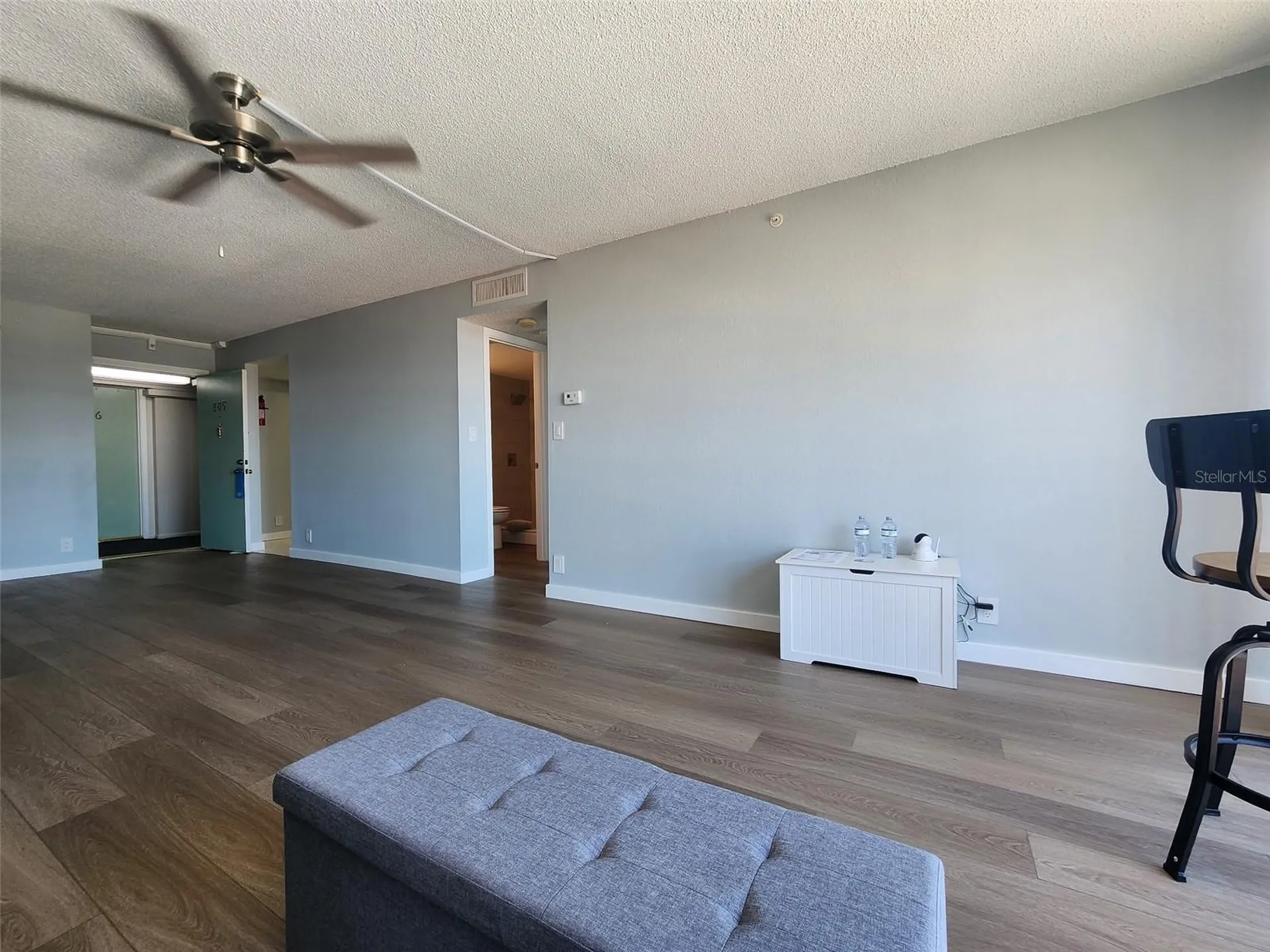 255 Dolphin Point Clearwater FL 33767