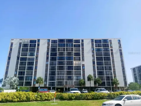 255 Dolphin Point Clearwater FL 33767