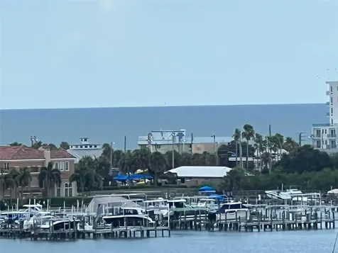 255 Dolphin Point Clearwater FL 33767
