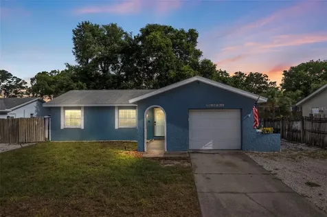 2382 Knoll Avenue S Palm Harbor FL 34683