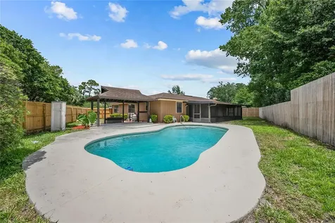 6112 Round Lake Road S Jacksonville FL 32277