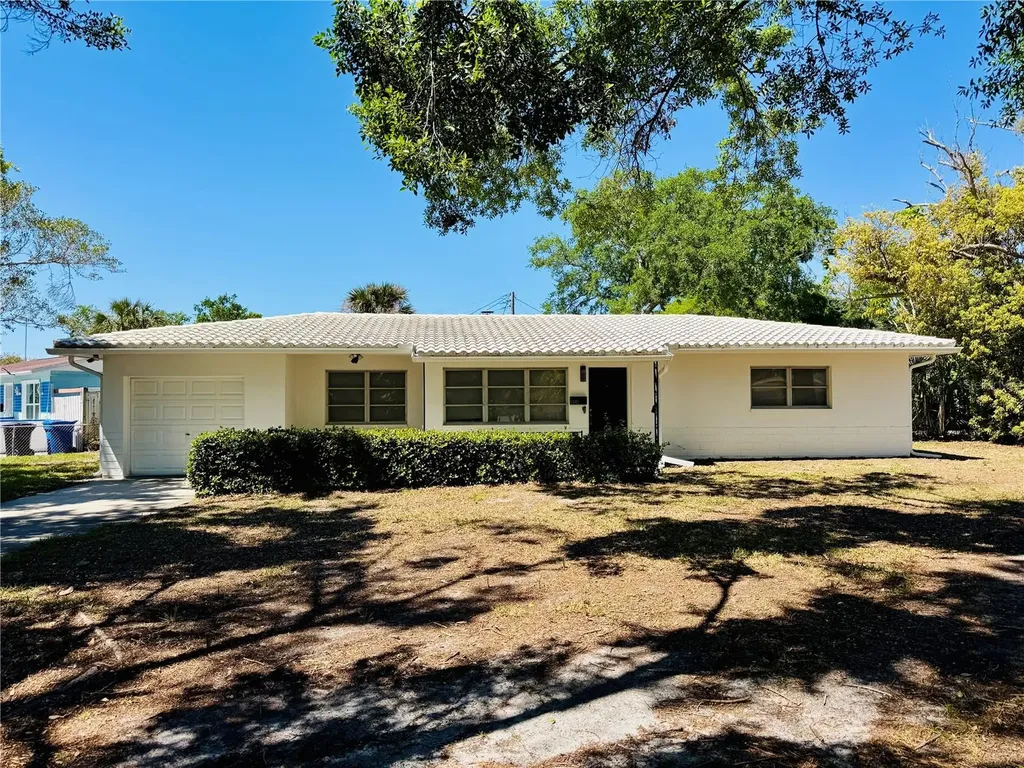 1001 75th Avenue N St Petersburg FL 33702