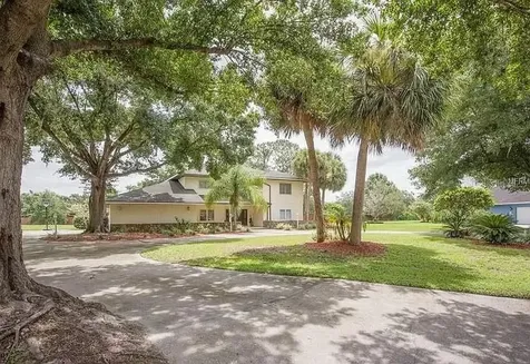 2402 Berkshire Lane Winter Haven FL 33884
