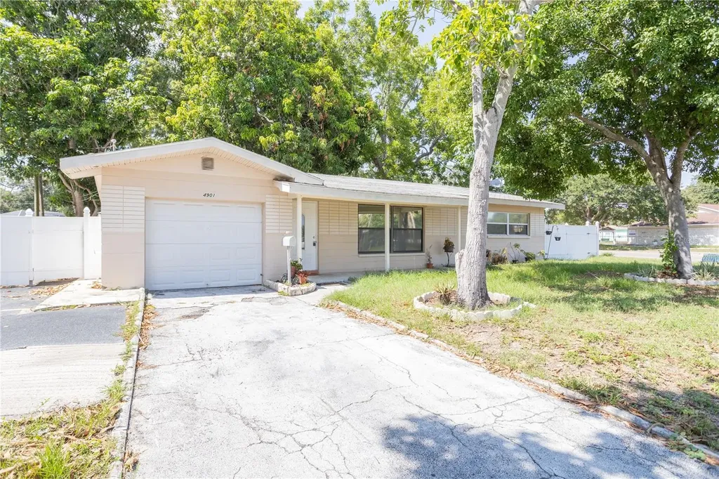 4901 25th Avenue N St Petersburg FL 33710