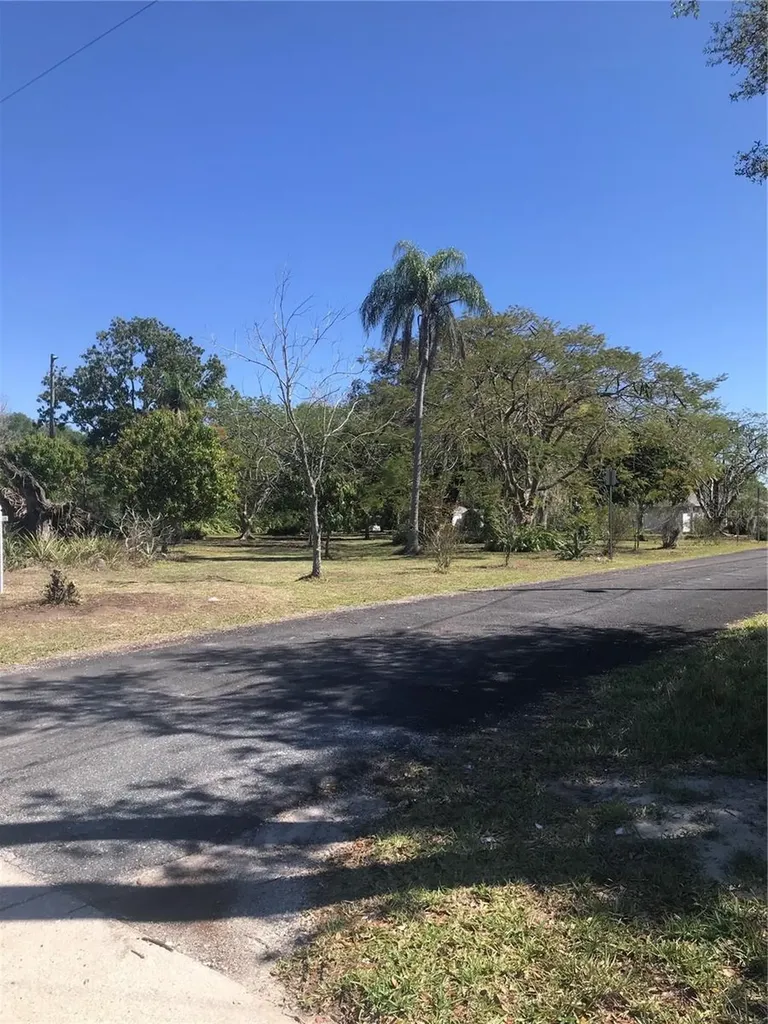 5311 24th Street Court E Bradenton FL 34203