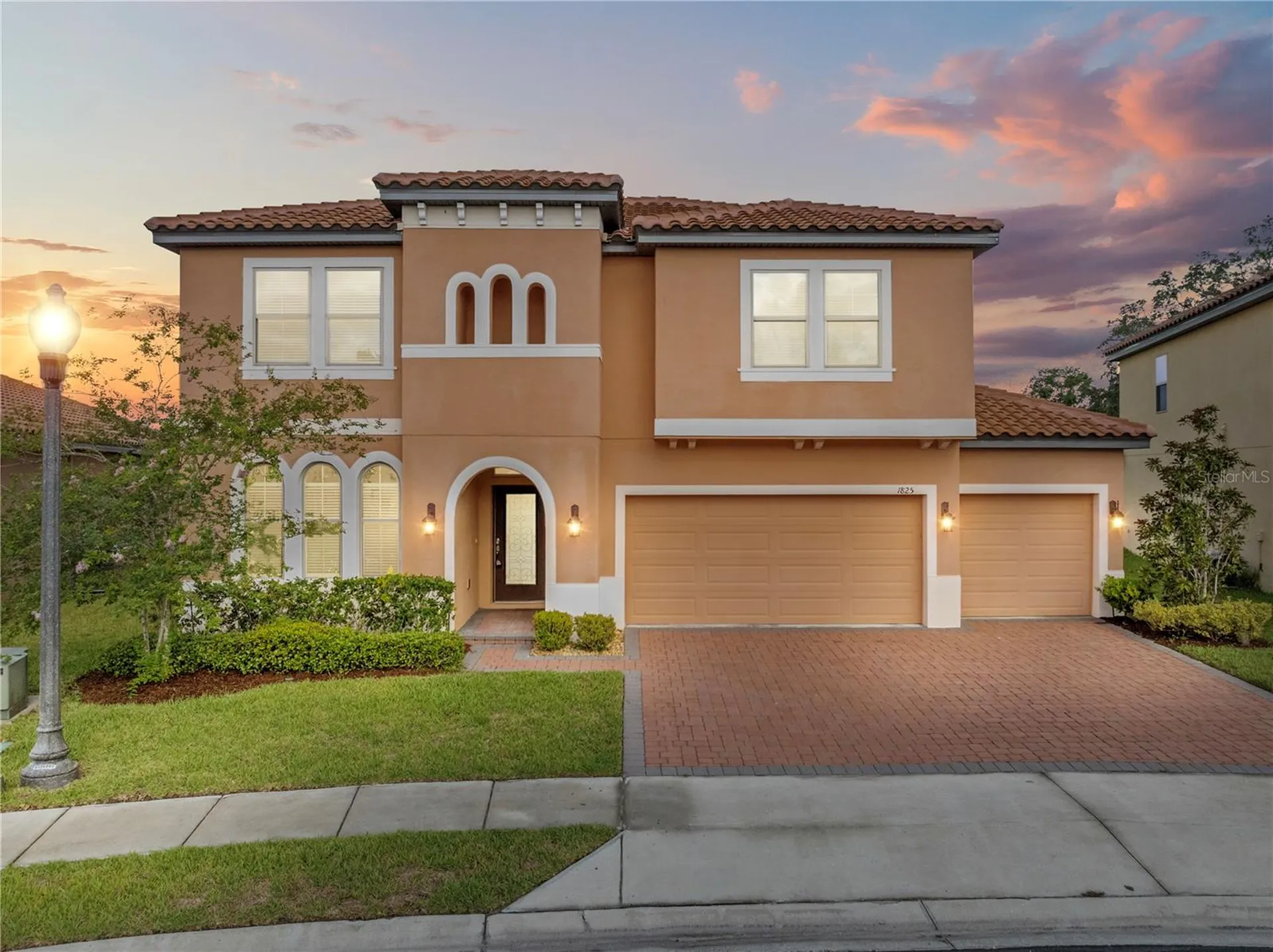 1825 Benoit Terrace Davenport FL 33837