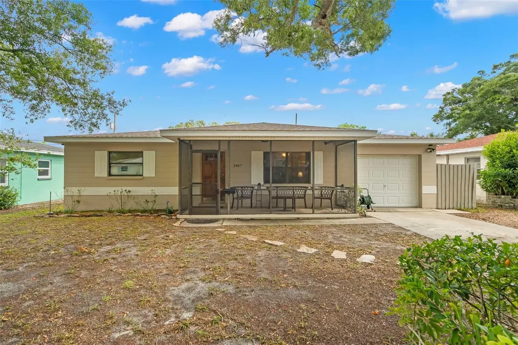 2467 36th Avenue N St Petersburg FL 33713