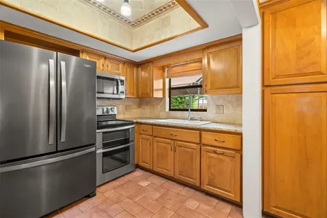 2467 36th Avenue N St Petersburg FL 33713