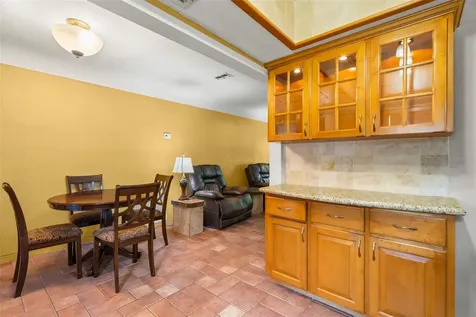 2467 36th Avenue N St Petersburg FL 33713