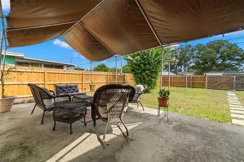 2467 36th Avenue N St Petersburg FL 33713