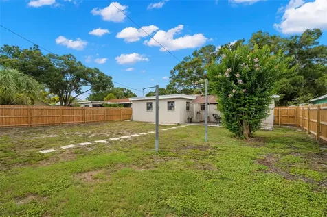 2467 36th Avenue N St Petersburg FL 33713