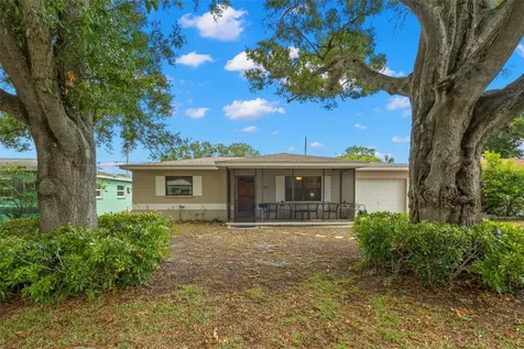 2467 36th Avenue N St Petersburg FL 33713
