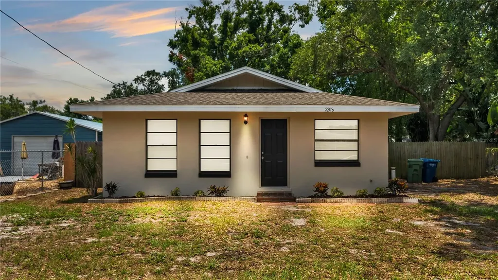 2208 Avenue F NW Winter Haven FL 33880