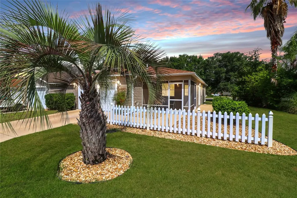 1530 Hardeeville Court The Villages FL 32162