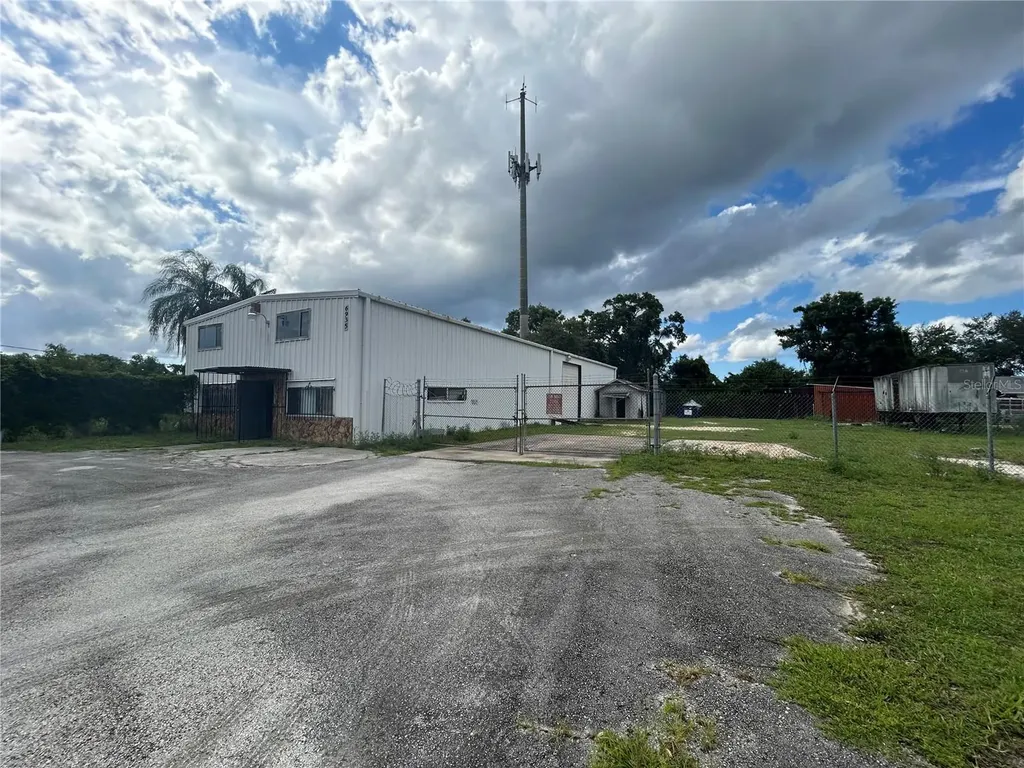 6935 Old Cheney Highway Orlando FL 32807
