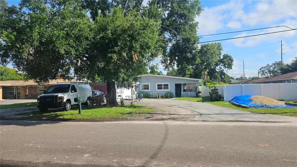 2905 W Osborne Avenue Tampa FL 33614