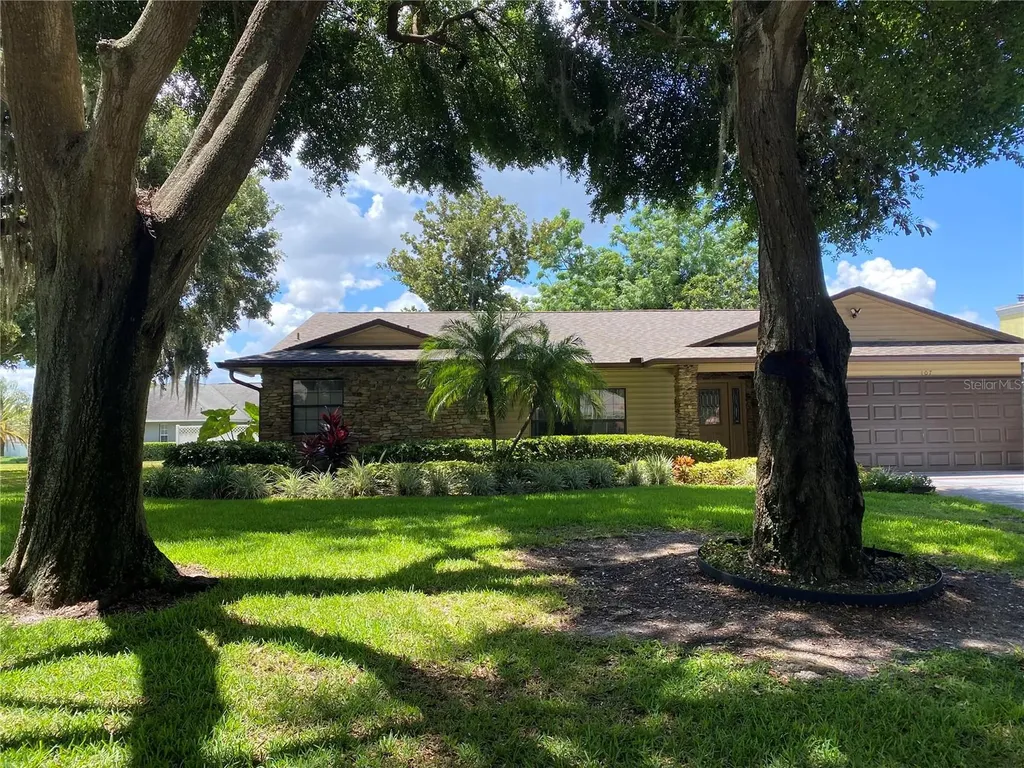 107 Shorewood Court Tavares FL 32778
