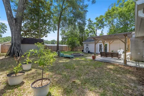 824 SW 2nd Street Trenton FL 32693