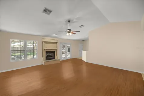 824 SW 2nd Street Trenton FL 32693