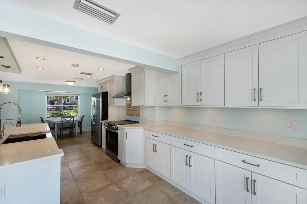 506 69th Street Holmes Beach FL 34217