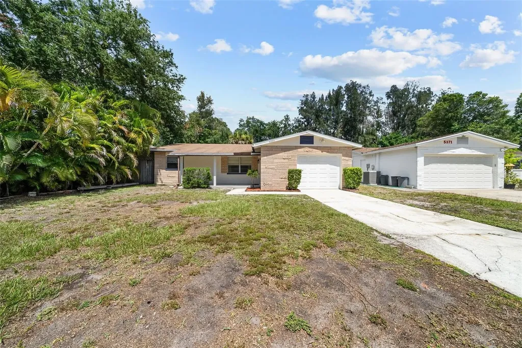 5393 68th Street N St Petersburg FL 33709