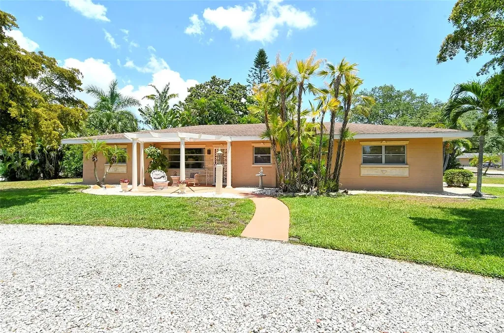3225 Duncan Way Sarasota FL 34239