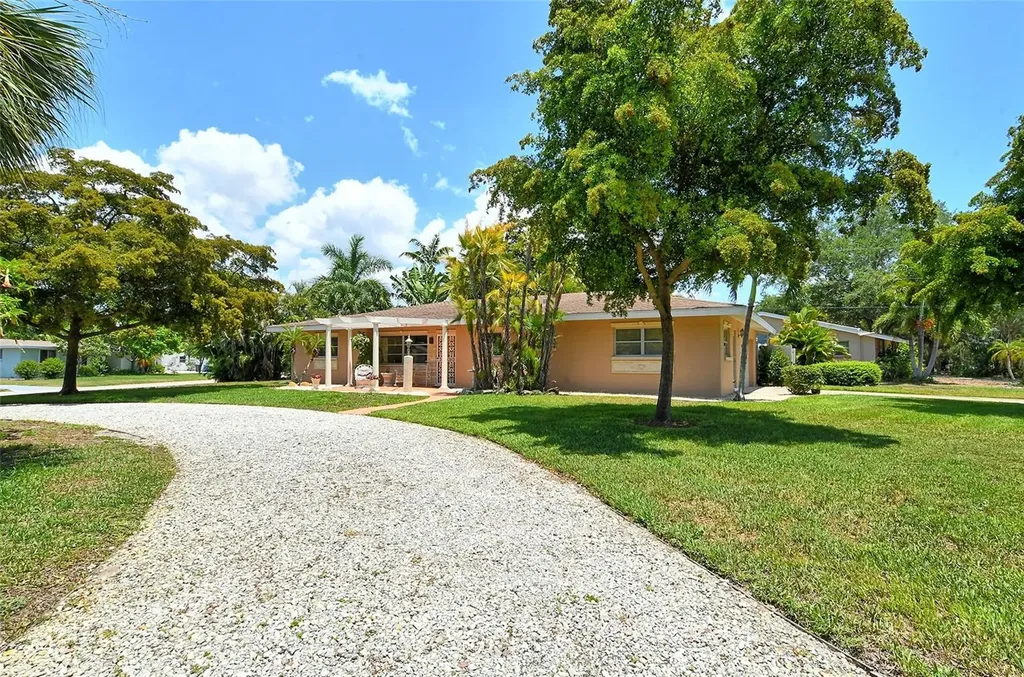 3225 Duncan Way Sarasota FL 34239