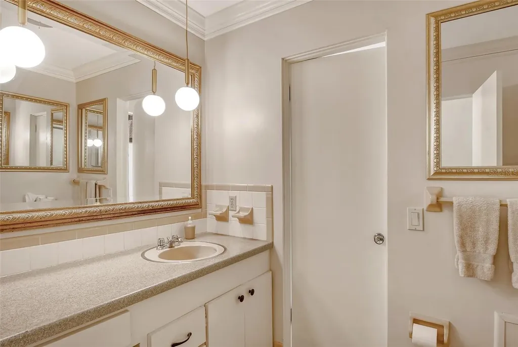3225 Duncan Way Sarasota FL 34239