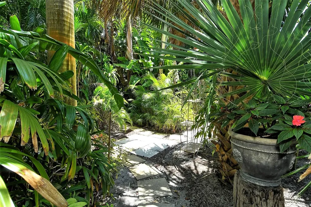 3225 Duncan Way Sarasota FL 34239