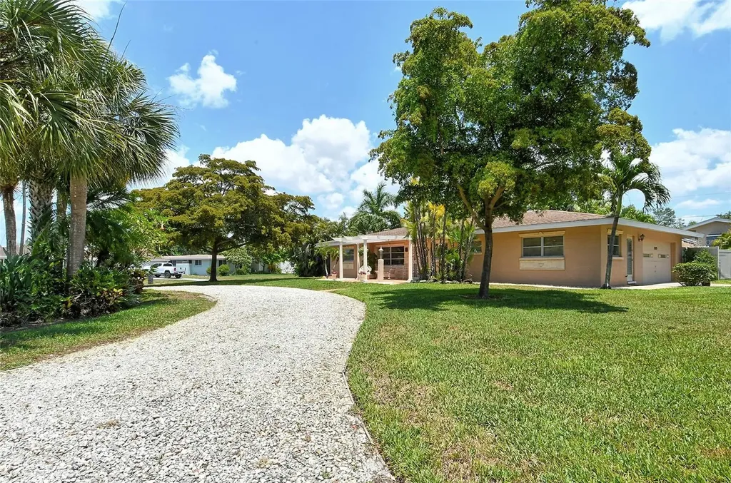 3225 Duncan Way Sarasota FL 34239