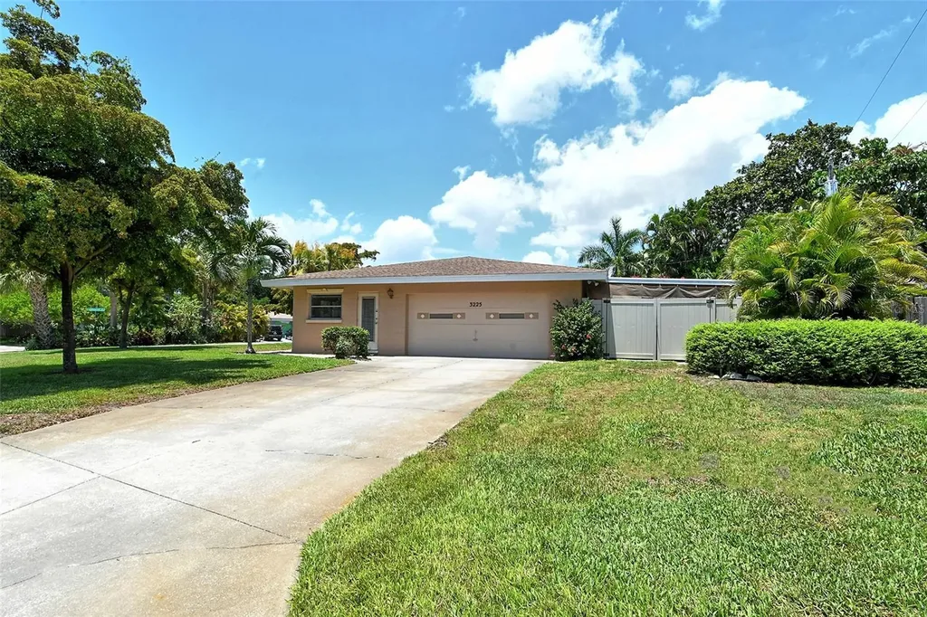 3225 Duncan Way Sarasota FL 34239