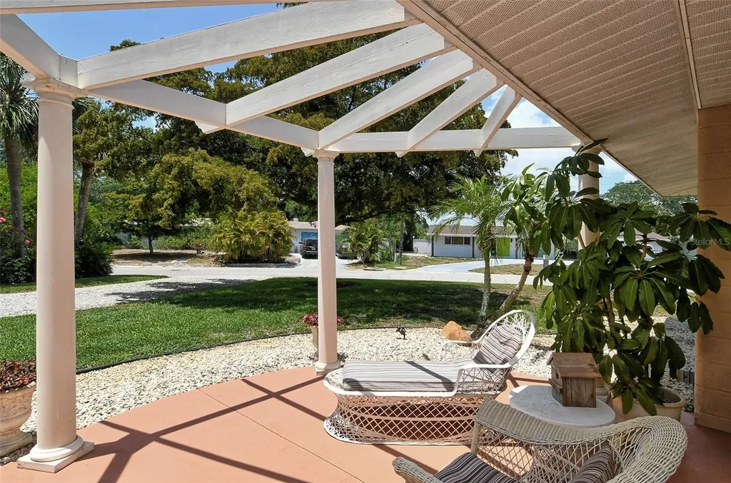 3225 Duncan Way Sarasota FL 34239