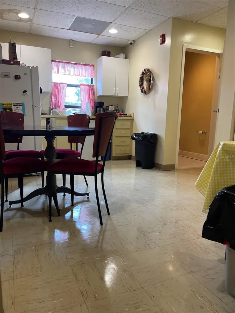 702 N Alexander Street Plant City FL 33563