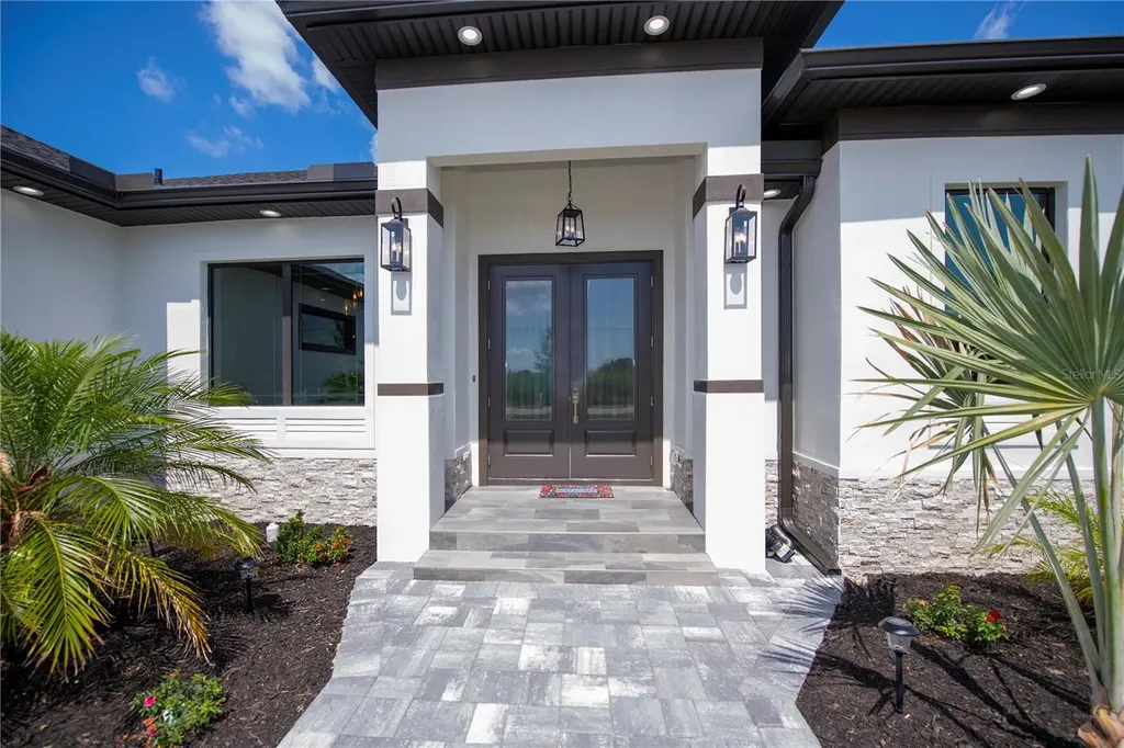 11 Pinehurst Court Rotonda West FL 33947
