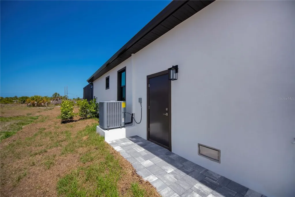 11 Pinehurst Court Rotonda West FL 33947