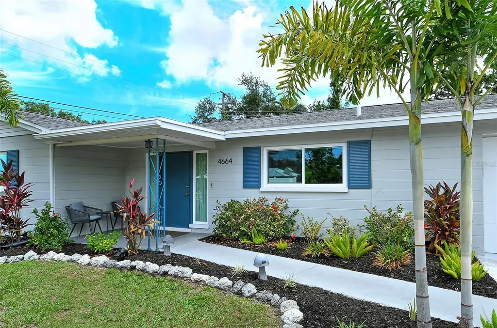 4664 Maceachen Boulevard Sarasota FL 34233