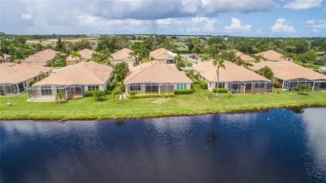 4910 Whispering Oaks Drive North Port FL 34287
