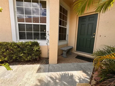4910 Whispering Oaks Drive North Port FL 34287