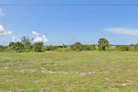 4042 NW 37th Avenue Cape Coral FL 33993