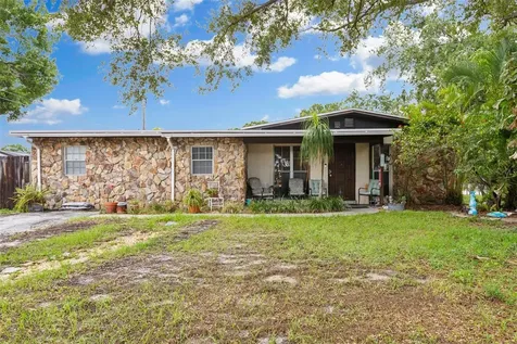 8409 River Oaks Drive Tampa FL 33615
