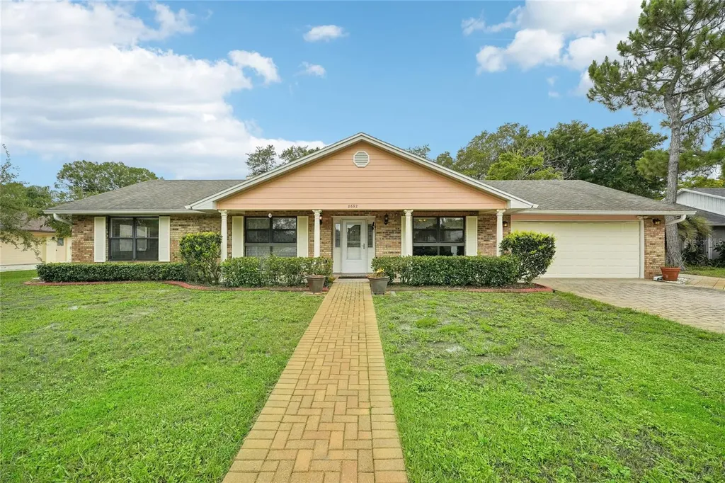 8692 Palos Verde Drive Orlando FL 32825
