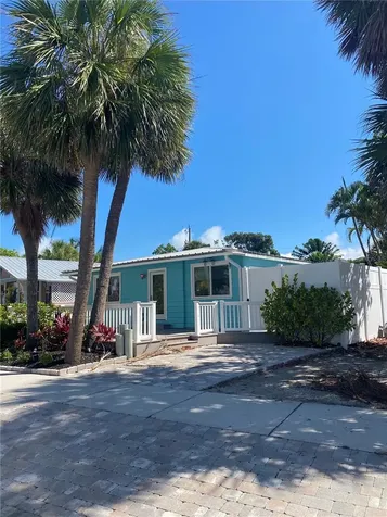 113 Beach Road Sarasota FL 34242